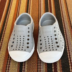 Native Slip ons- Grey & White size 4 - brand new